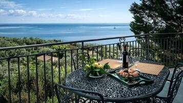 Ferienhaus, 2Â Schlafzimmer, Raucher, Balkon | Terrasse/Patio