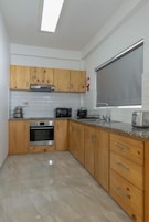 Apartment, 2 Bedrooms, Balcony, Garden View | Interior