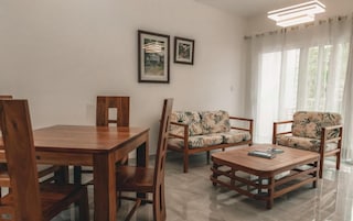 Apartment, 2 Bedrooms, Balcony, Garden View | Living room