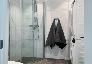 Apartment, 1 Bedroom, City View | Bathroom