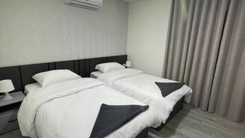 Apartment, 1 Bedroom, Accessible, Smoking | 2 bedrooms