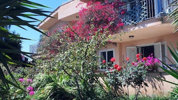 Ferienhaus, 2 Schlafzimmer, Raucher, Balkon | AuĂenbereich