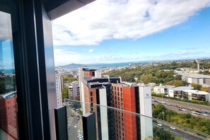 Departamento, 2 habitaciones, balcón, vista a la ciudad | Exterior