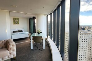Departamento, 2 habitaciones, balcón, vista a la ciudad | 2 habitaciones 