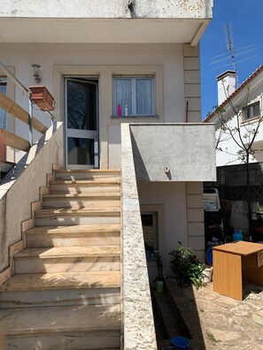 Shared Dormitory, 1 Bedroom, Balcony | Exterior - Joes House Homestay (Ourem)