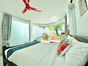 Vila, vários quartos, piscina particular, vista para o jardim | 8 quartos