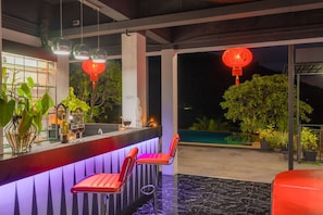 Villa, Mehrere Schlafzimmer, eigener Pool, Gartenblick | Terrasse/Patio