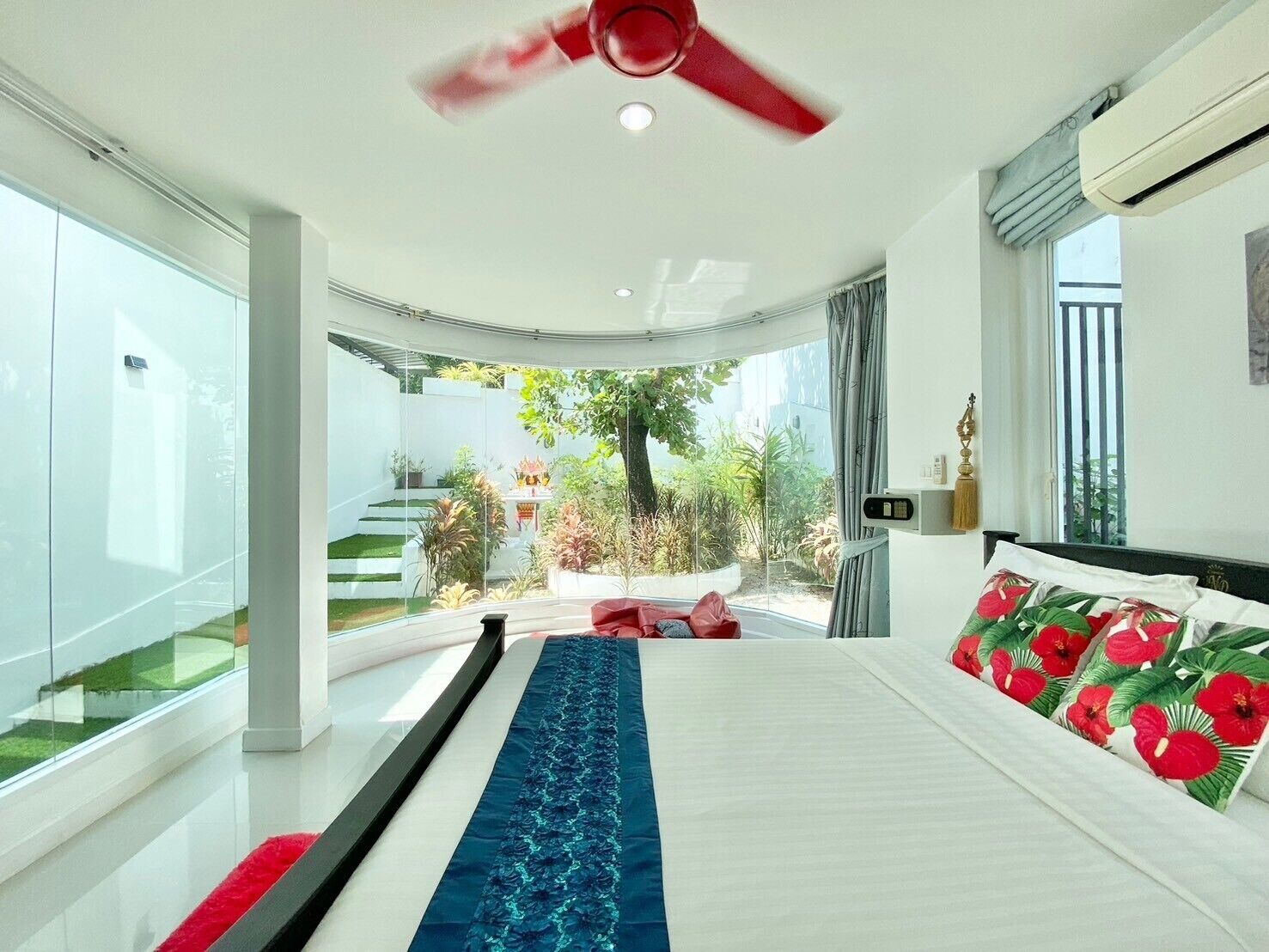 Foto - Chalong - 10 BR Private Pool Villa - Villa Nap Dau - Phuket