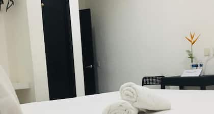 Room in Guest Room - Private Room With King Size bed Num023