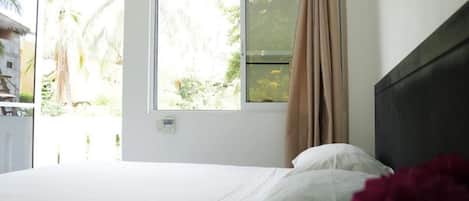 Room, 1 Bedroom, Smoking, Balcony | 1 bedroom