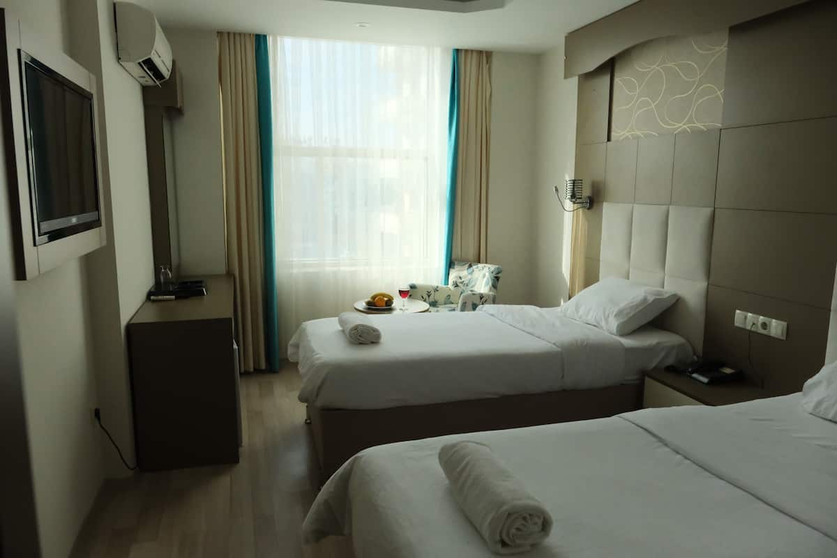Chambre Standard avec lits jumeaux, 1 chambre | Literie de qualité, accÚs au Wi-Fi (inclus), literie fournie
