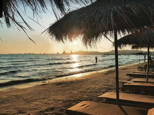 "apartment Next to the Beach"