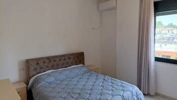 Apartment, 2 Bedrooms, Accessible, Smoking | 2 bedrooms