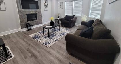 Charming 4 Bedroom House Nissan Sentra Available With Longer Stays