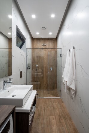 Premium Cottage | Bathroom | Free toiletries - Lazy Seal Cottages Nabran (Khachmaz)