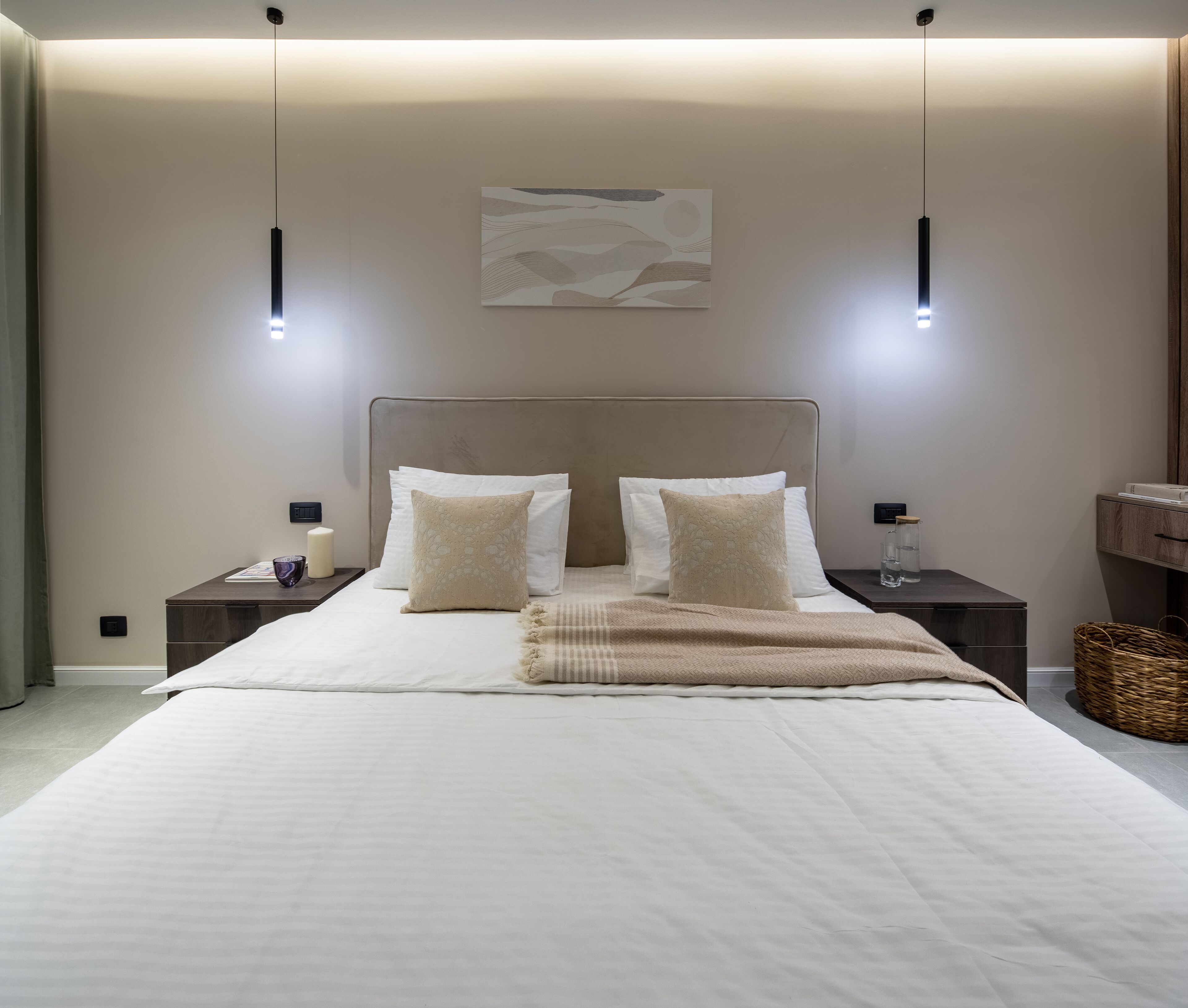 2 bedrooms, blackout curtains, free WiFi