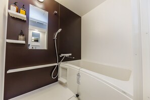 Economy Twin Room | Bathroom | Shower, slippers, towels - HOPETREE OSAKA GRAND (Osaka)