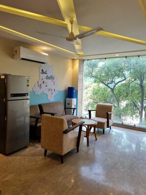 Exterior - Covie East Of Kailash 52 (New Delhi)