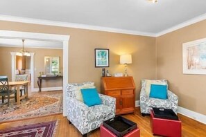 Televisie en een open haard