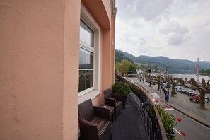 Front of property - Mosintos Römischer Kaiser (Bernkastel-Kues)