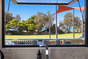 Interior - Pandanus At Emerald, Steps to Beach, Restaurants, Village (Emerald Beach)