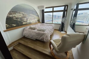 Basic Apartment, 1 Katil Kelamin (Double) dengan Katil Sofa, Sea View | 2 bilik tidur, ruang kerja komputer riba, seterika/papan seterika 