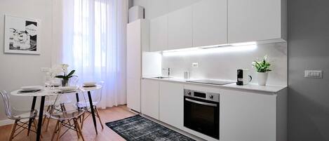 Appartement, plusieurs lits | Cuisine privée