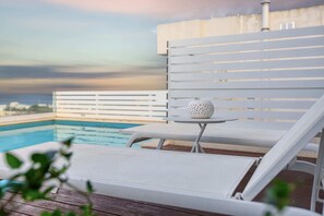 Basic Apartment, Multiple Beds, Sea View | Pool