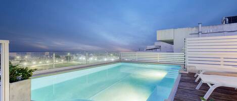 Basic Apartment, Multiple Beds, Sea View | Pool