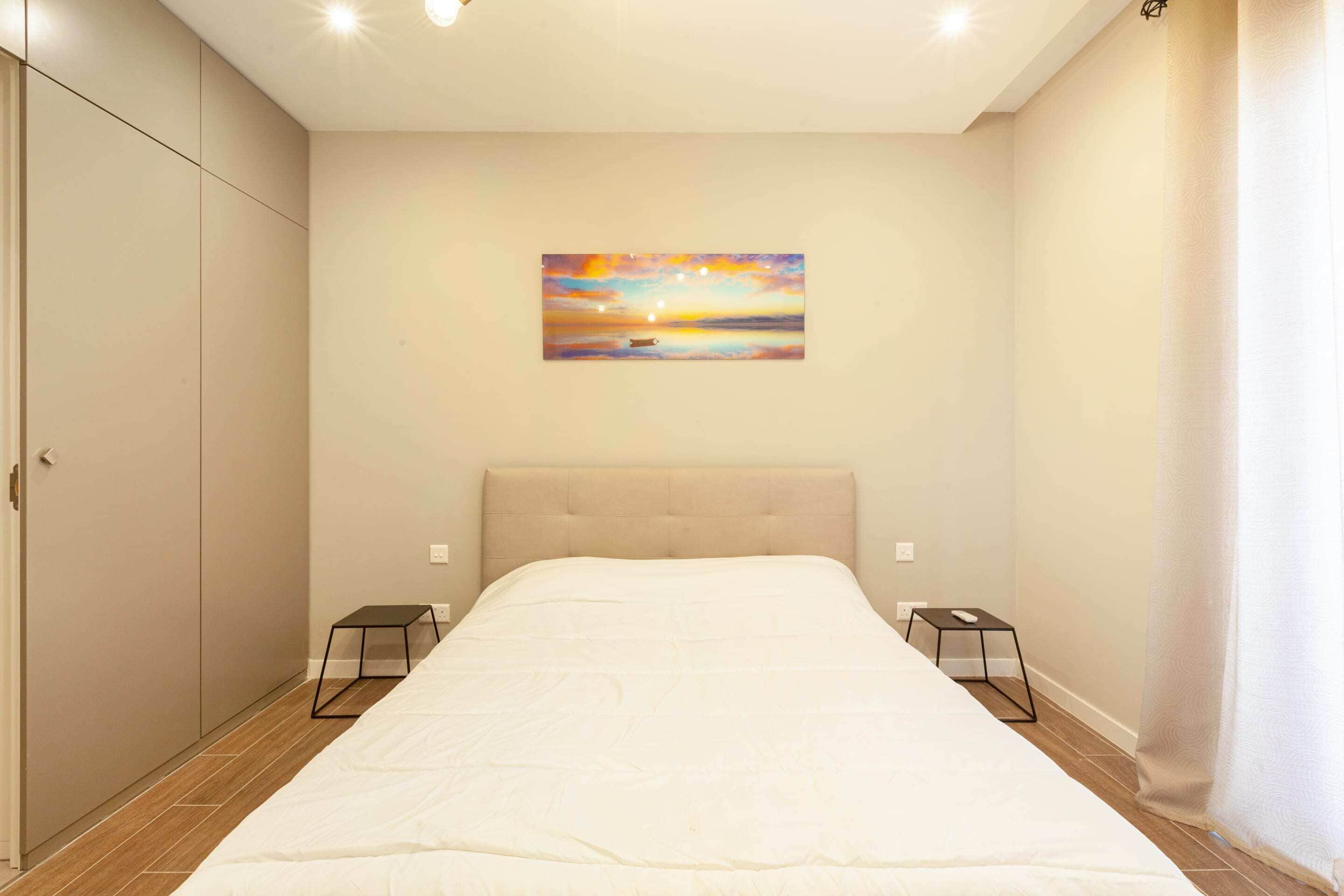 1 habitación y espacio para trabajar con laptop 