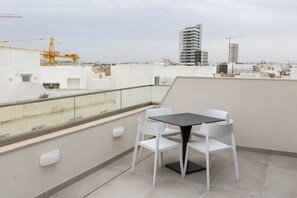 Appartement, 1 lit double et 1 canapé-lit | Restauration extérieure