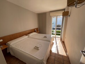 3 camere, ferro/asse da stiro, Wi-Fi gratuito, lenzuola