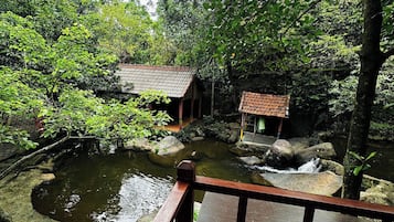 บังกะโลสำหรับครอบครัว, 1 ห้องนอน, ระเบียง, ติดภูเขา | ลานระเบียง/นอกชาน