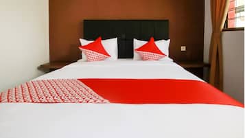 Standard Double Room | Free WiFi, bed sheets