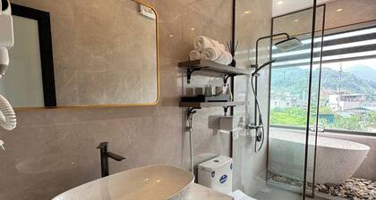 Odyssey Hostel, Tours & Motorbikes Rental