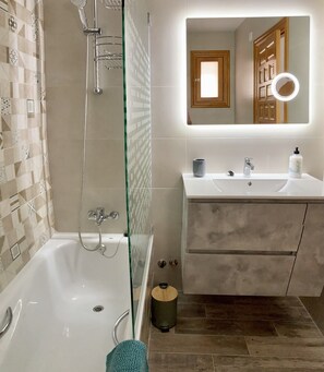 Shower, towels, soap