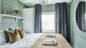3 habitaciones, ropa de cama hipoalergénica y cortinas blackout
