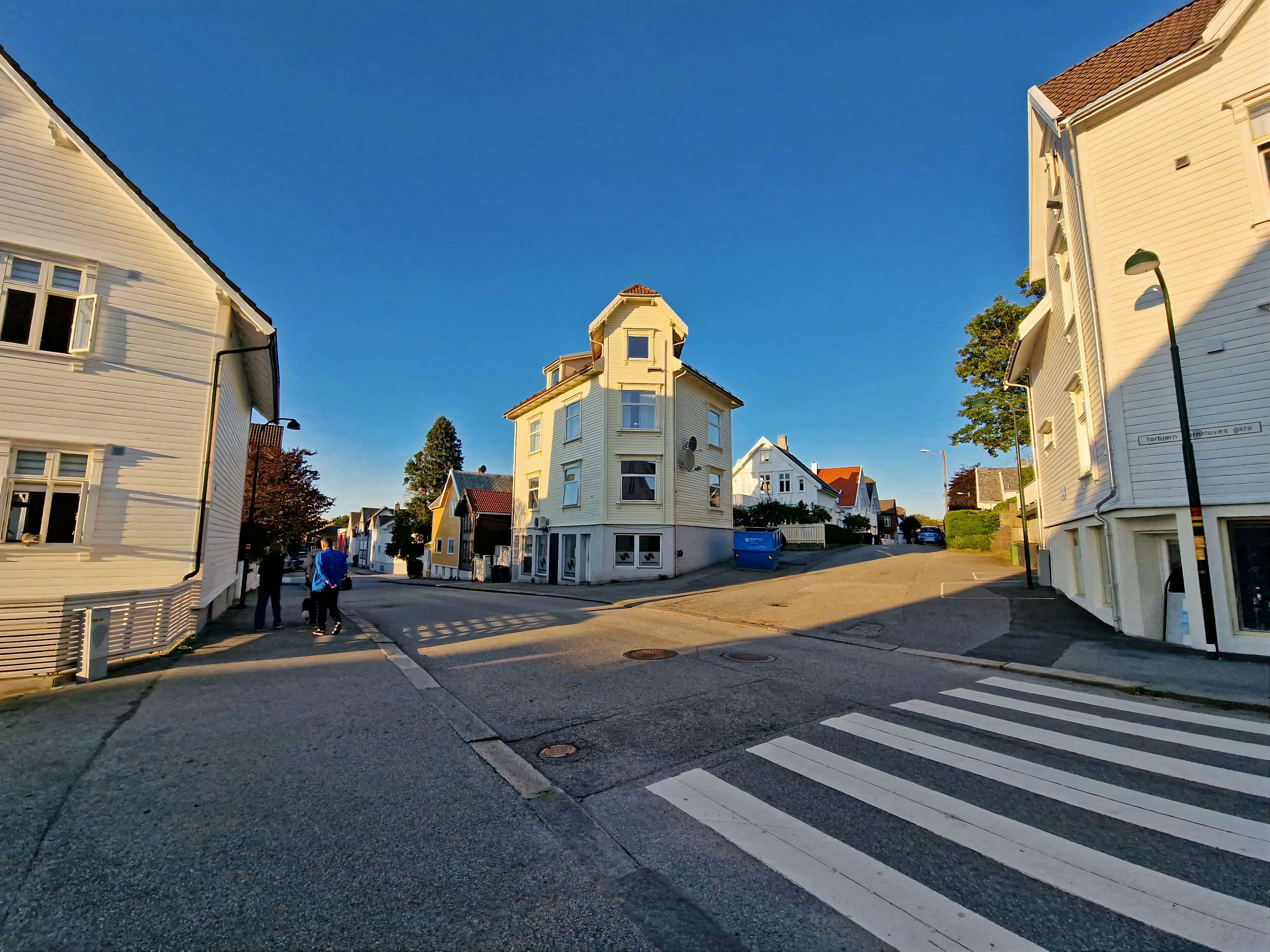 المنشأة من الخارج