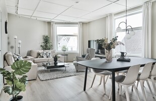 Apartamento superluxo | Roupas de cama antialérgicas, cortinas blackout, quartos à prova de som