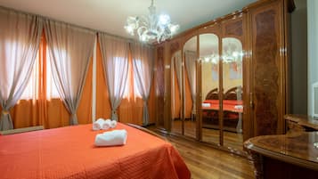 4 dormitorios, tabla de planchar con plancha, wifi gratis y ropa de cama