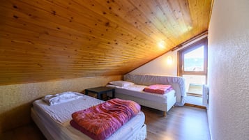2 chambres, fer et planche à repasser, accès au Wi-Fi (inclus)