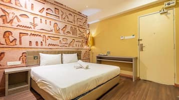 Standard Room, 1 Queen Bed | 1 bedroom, desk, soundproofing, iron/ironing board