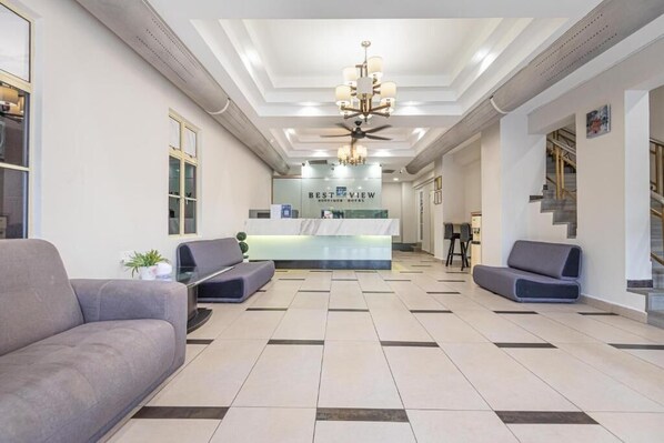 Lobby - Swing & Pillows at USJ Taipan (Subang Jaya)