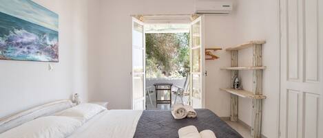 1 室のベッドルーム、WiFi (無料)、ベッドシーツ