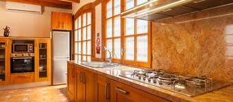 Villa 'Cal Ramon for 15 people' with private pool, Wi-Fi, and air conditioning