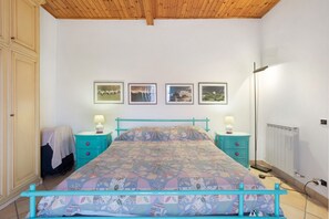 1 makuuhuone, silitysrauta/-lauta, ilmainen Wi-Fi, vuodevaatteet