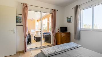 3 chambres, fer et planche Ă repasser, Wi-Fi gratuit, draps fournis