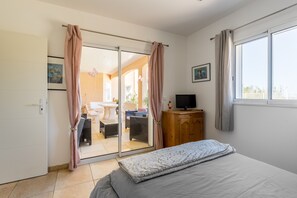 3 Schlafzimmer, Bügeleisen/Bügelbrett, kostenloses WLAN, Bettwäsche