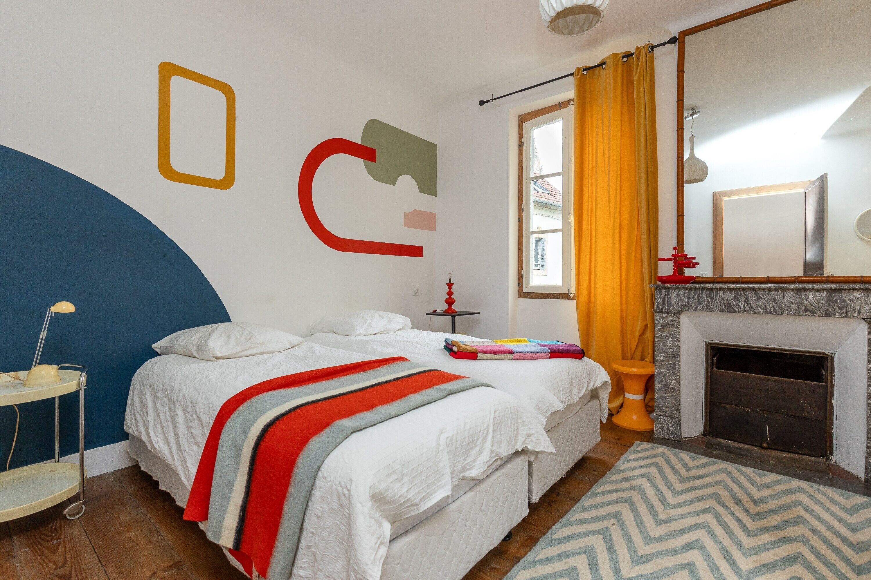 7 室のベッドルーム、アイロン / アイロン台、WiFi (無料)、ベッドシーツ