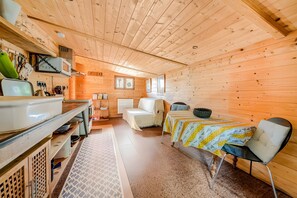 Dining - Eco chalet ,  grande terrasse ,vue imprenable. (Sospel)